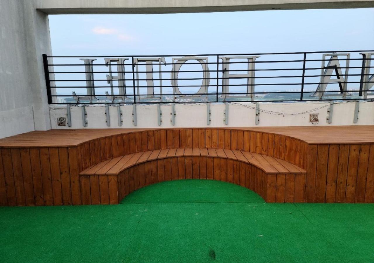 Western Bay Marina Hotel Pyeongtaek Extérieur photo