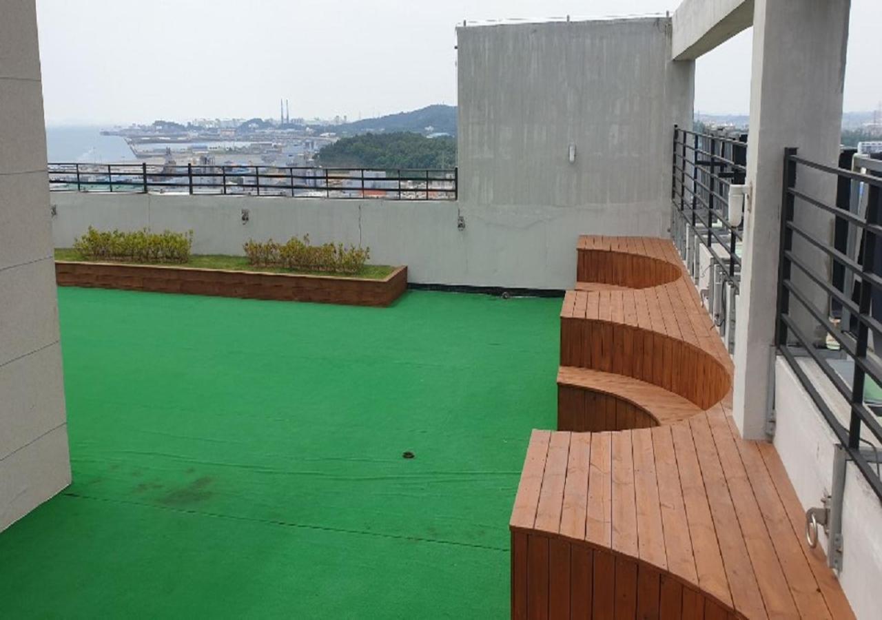 Western Bay Marina Hotel Pyeongtaek Extérieur photo