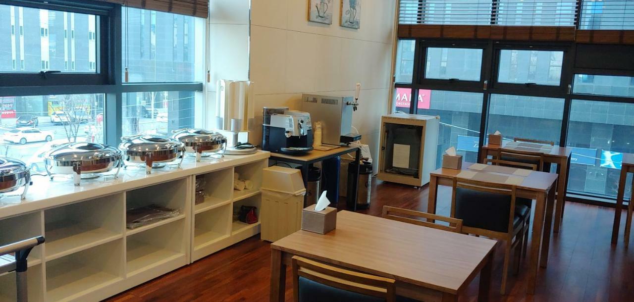Western Bay Marina Hotel Pyeongtaek Extérieur photo
