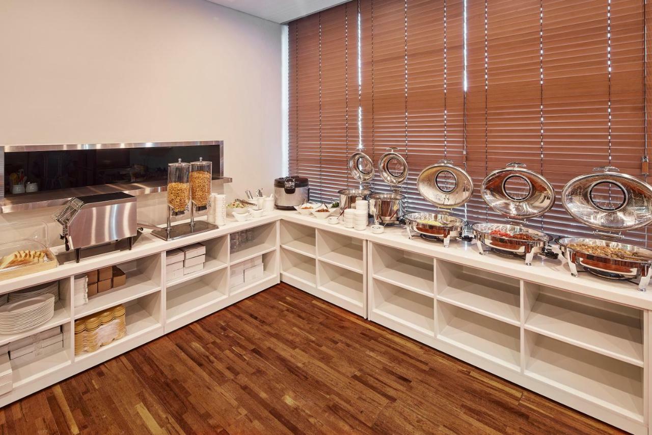 Western Bay Marina Hotel Pyeongtaek Extérieur photo
