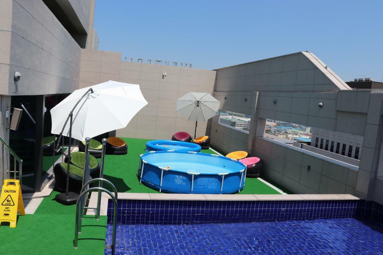 Western Bay Marina Hotel Pyeongtaek Extérieur photo